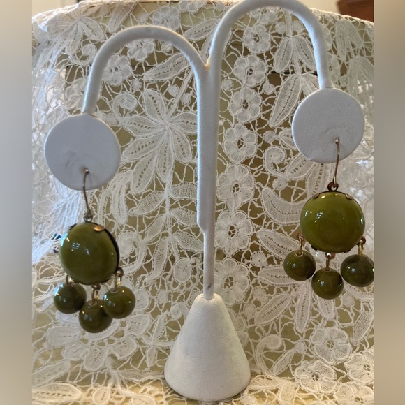 ZAD BOHO beaded earrings OLIVE GREEN SHAKER CHA CHA ear wires  2” NWT FABULOUS!! - Picture 3 of 8